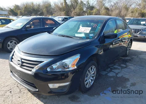 2015 Nissan Altima 2.5/2.5 S/2.5 Sl/2.5 Sv z USA, uszkodzony, nr VIN 1N4AL3AP7FC496713